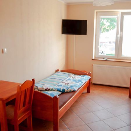 Jantar Pokoje I Domki U Reni Cameră foto